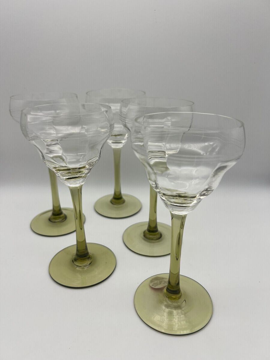 Set van 5 likeurglazen met groen getinte steel  