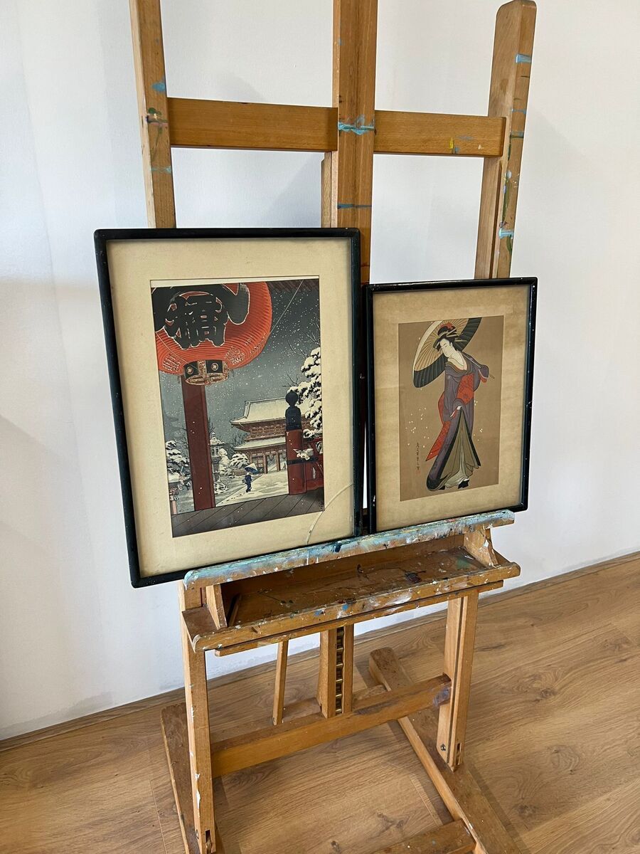 set van 2 Japanse ukiyo-e houtblokdrukken naar Hasui en Utamaro 