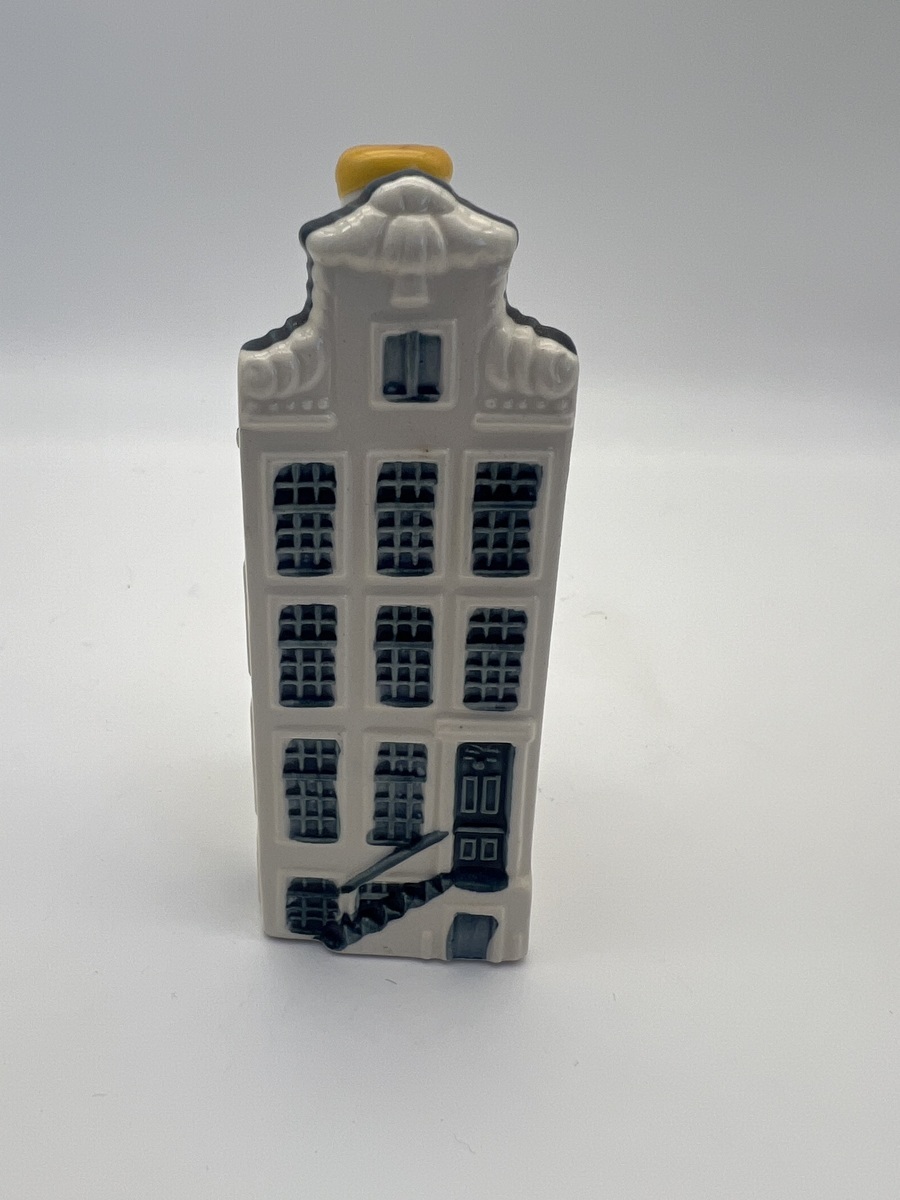 KLM-huisje 46. Begijnhof 27 Amsterdam 