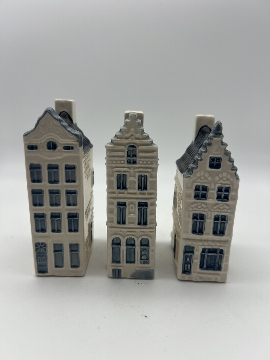 Royal Goedewaagen Amsterdam Singel grachtenhuisjes - S60, S62 en S107.