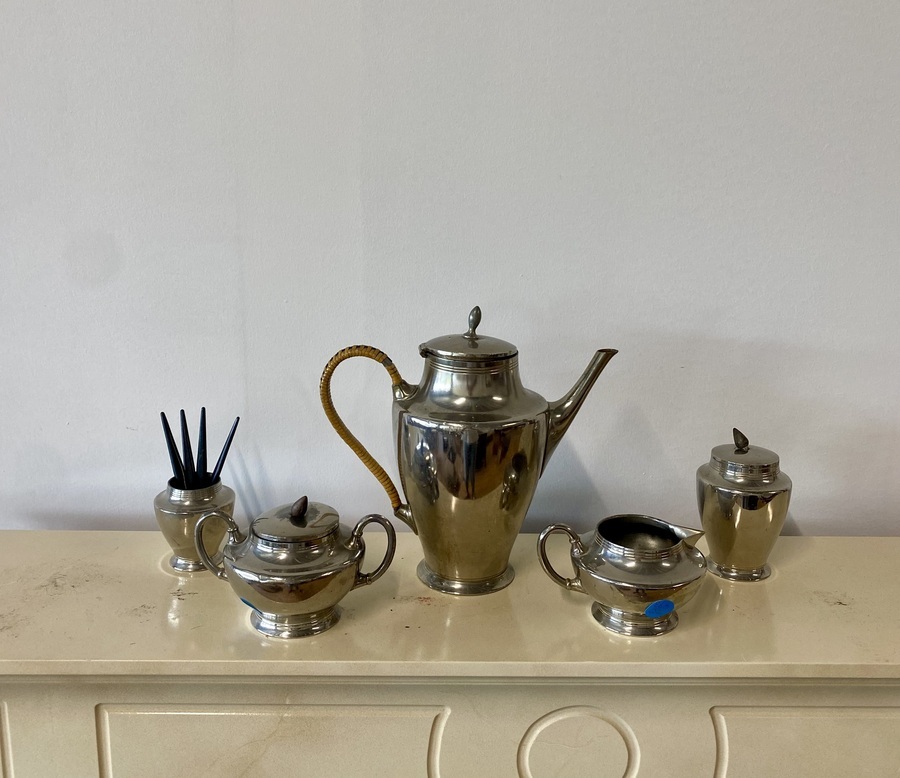 Art Deco koffie- en theeservies, gemerkt Gebr. Gero – model 1657