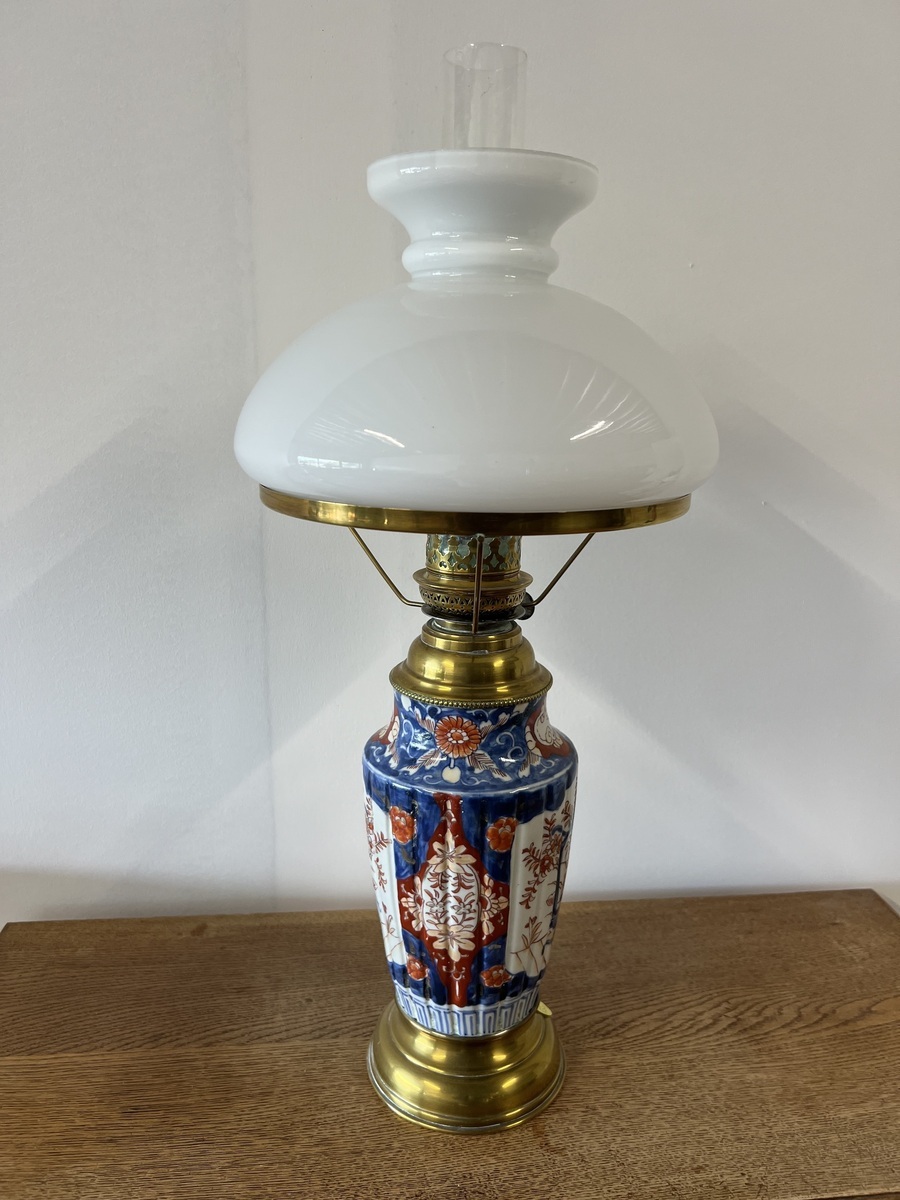 Grote antieke Imari olielamp