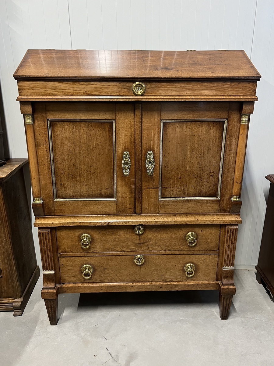 Zeer klein kabinet, schrijfkabinet 