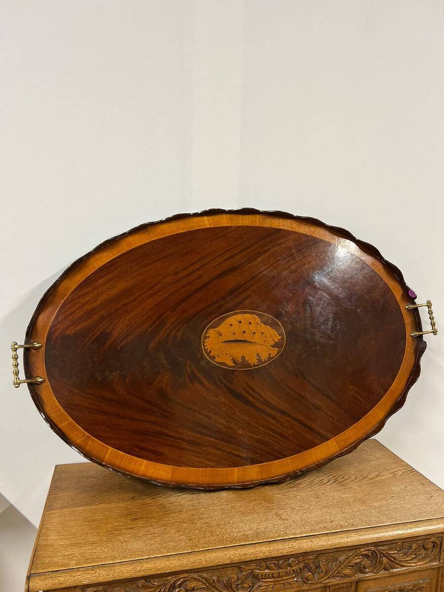 Antiek Engels mahoniehouten dienblad met messing handgrepen.