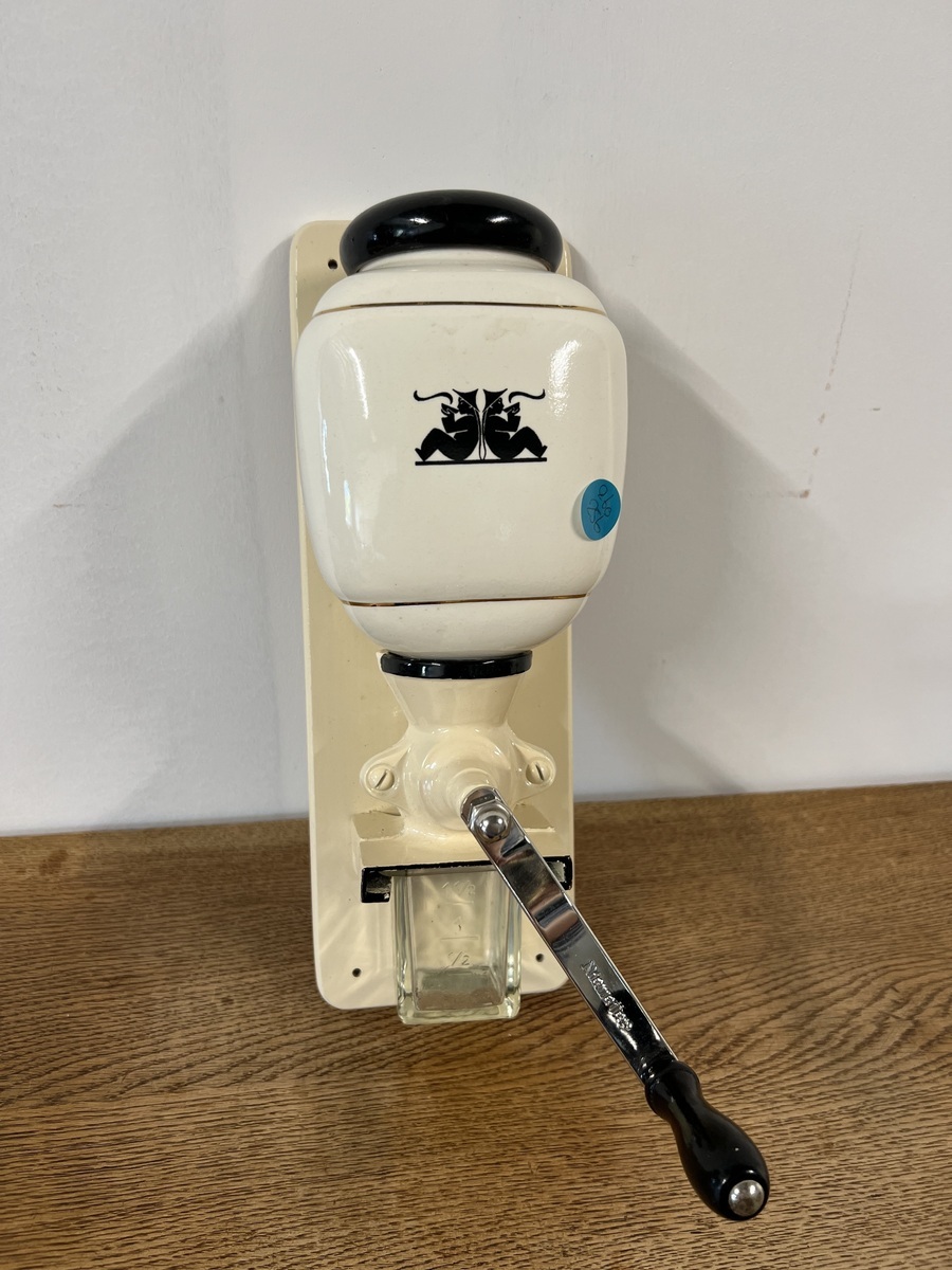 Vintage wand koffiemolen ''Niemeijer''