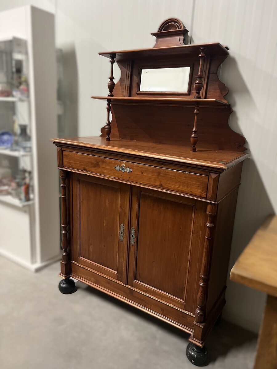 Buffetkast met originele spiegel