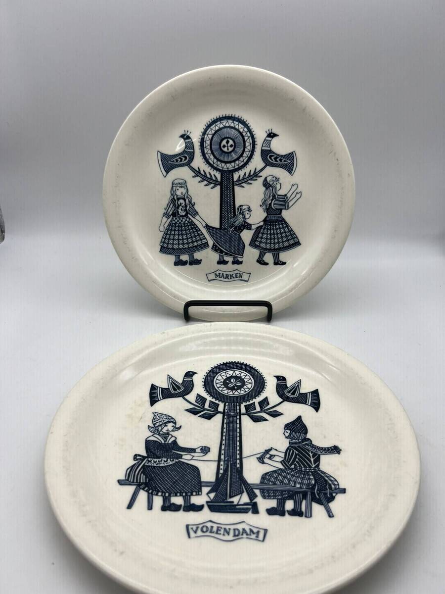 2 Royal Sphinx Maastricht klederdrachtborden – Marken en Volendam